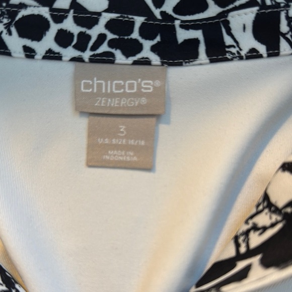 Chico's White and Black Patterned Zip Polo - Picture 5 of 6
